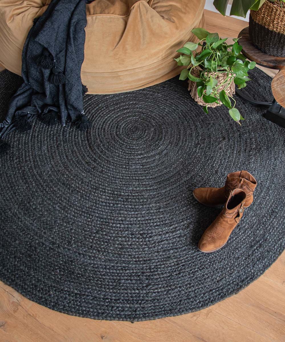 Round jute rug - Pure black - sfeer Round jute rug - Pure black - sfeer