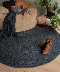 Round jute rug​ - Pure black - sfeer