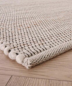 Wool rug - Lett white/beige - close up hoek, thumbnail Wool rug - Lett white/beige - close up hoek, thumbnail