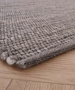Wool rug - Lett grey - close up hoek, thumbnail