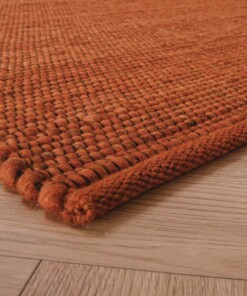 Wool rug - Lett cognac - close up hoek, thumbnail