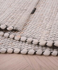 Wool rug - Lett white/beige - close up vouw, thumbnail Wool rug - Lett white/beige - close up vouw, thumbnail