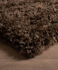 Thick rug - Cozy Shaggy brown - close up hoek, thumbnail