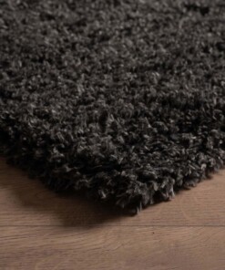 Thick rug - Cozy Shaggy dark grey - close up hoek, thumbnail