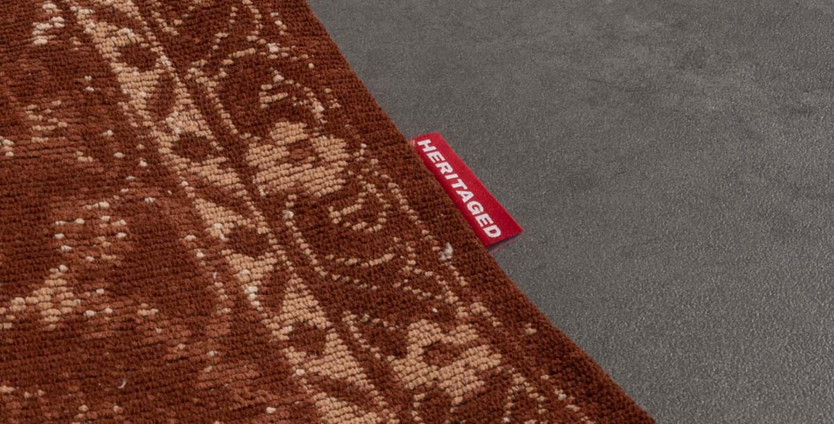 Vintage rug - Nomad rusty brown - close up zijkant Vintage rug - Nomad rusty brown - close up zijkant