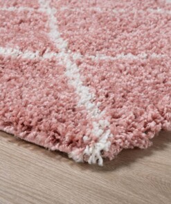 Square berber rug - Habitat pink/white - close up, thumbnail