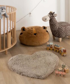 Kids rug heart - Fluffy taupe - sfeer