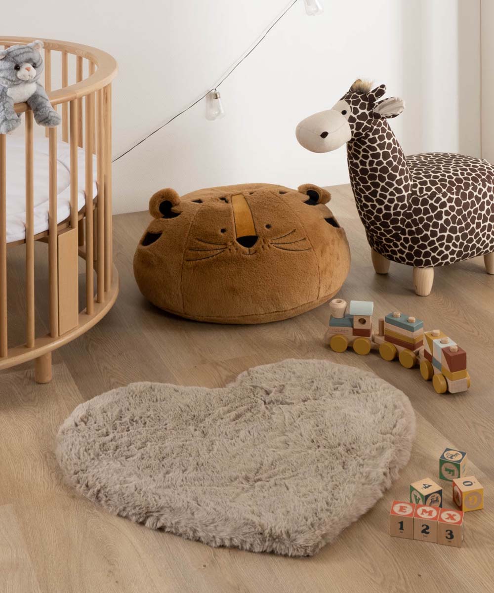 Kids rug heart - Fluffy taupe - sfeer Kids rug heart - Fluffy taupe - sfeer