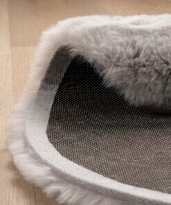 Childrens elephant rug - Fluffy light grey - close up, thumbnail