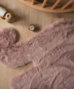 Childrens elephant rug - Fluffy pink - close up, thumbnail
