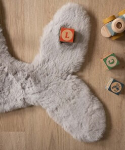 Kids rug whale - Fluffy light grey - close up