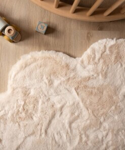 Childrens rug cloud - Fluffy cream - close up, thumbnail Childrens rug cloud - Fluffy cream - close up, thumbnail