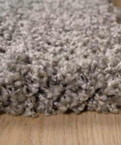 Square thick rug - Shaggy Grand light grey - close up, thumbnail
