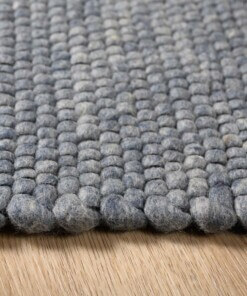 Square wool rug - Lett steel blue - close up, thumbnail
