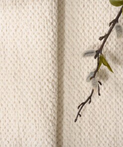 Cotton rug - Svelvik white - close up, thumbnail