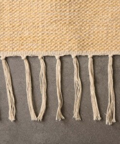 Boho rug​ - Cueva yellow/beige - close up zijkant, thumbnail