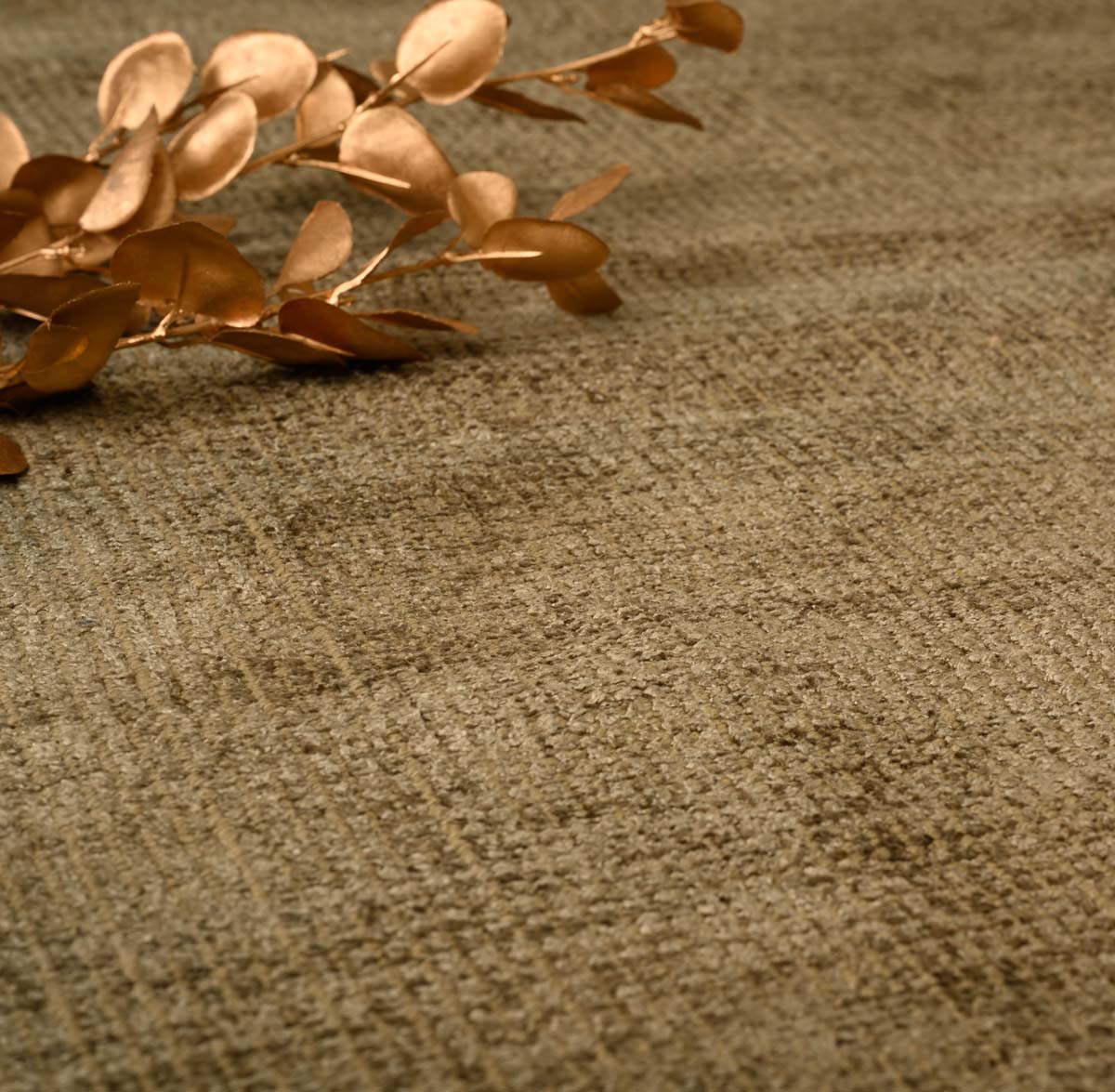 Viscose rug - Gem olive green - close up materiaal Viscose rug - Gem olive green - close up materiaal