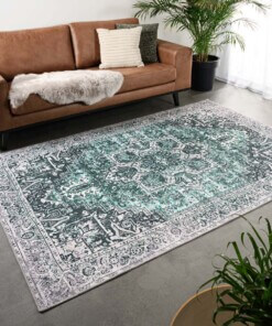 Vintage rug - Fade No.3 green - sfeer