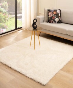 Square velvet rug - Posh white