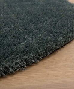 Oval velvet rug - Posh blue - close up, thumbnail