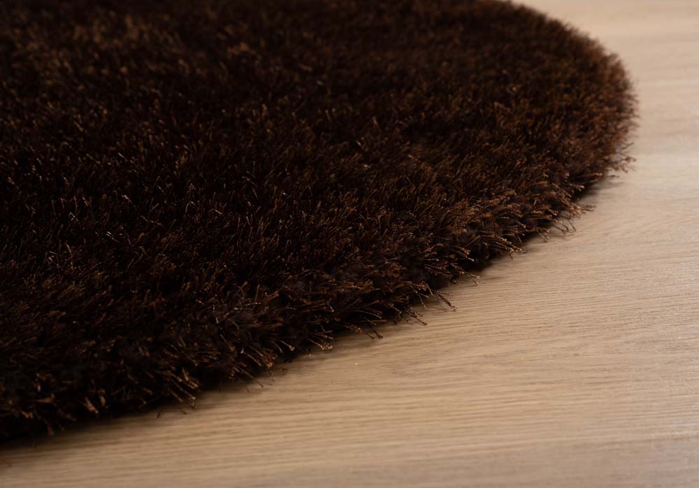 Oval velvet rug - Posh dark brown - close up Oval velvet rug - Posh dark brown - close up