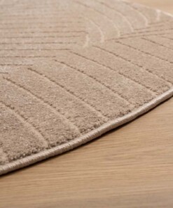 Round Scandinavian rug - Contour Leaf beige - close up, thumbnail