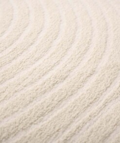 Scandinavian rug - Contour Curve cream - close up
