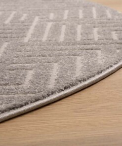 Round Scandinavian Rug - Contour Gem Grey - close up, thumbnail