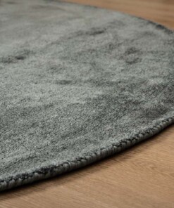 Oval viscose rug - Glamour blue - close up, thumbnail