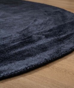 Round viscose rug - Glamour navy blue - close up, thumbnail