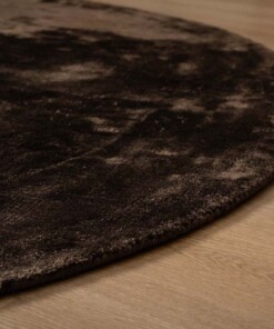 Round viscose rug - Pearl dark brown - close up, thumbnail