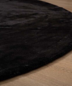 Oval viscose rug - Pearl black - close up, thumbnail