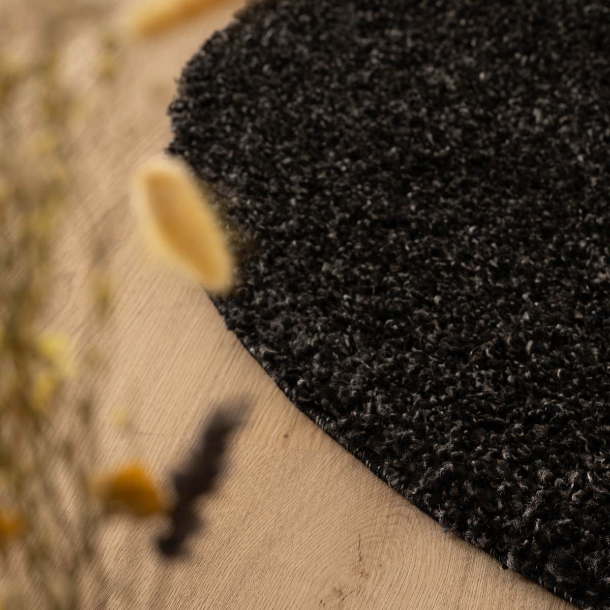 Thick oval rug - Shaggy Trend anthracite - close up Thick oval rug - Shaggy Trend anthracite - close up