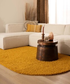 Thick oval rug​ - Shaggy Trend mustard yellow - sfeer