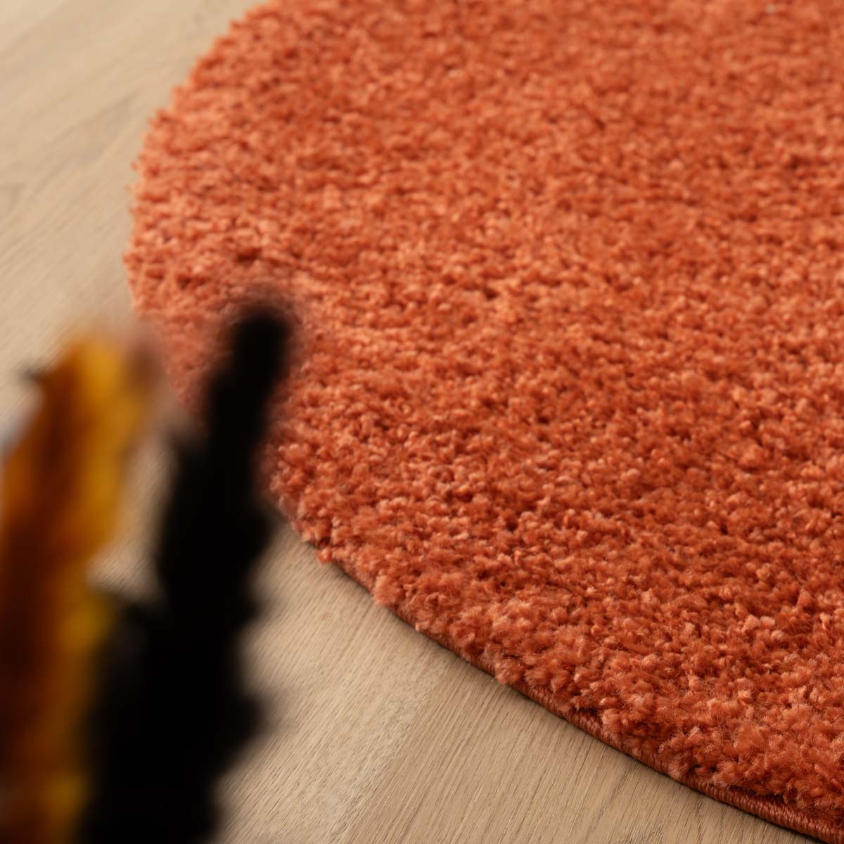 Round thick rug - Shaggy Trend terracotta - close up Round thick rug - Shaggy Trend terracotta - close up