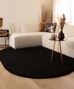 Thick oval rug​ - Shaggy Trend black - sfeer