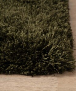 Shaggy rug - Meadow olive green - close up, thumbnail