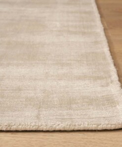 Viscose rug - Glamour ivory - close up, thumbnail