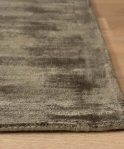 Square viscose rug - Glamour olive green - close up, thumbnail