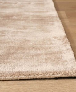 Viscose rug - Pearl beige - close up, thumbnail