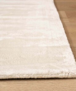 Viscose rug - Pearl white - close up, thumbnail
