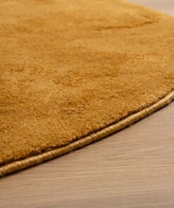 Round velvet rug - Flair gold - close up, thumbnail