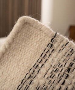 Square wool rug - Ulstein white/black
