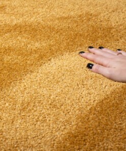 Velvet rug - Flair gold - close up