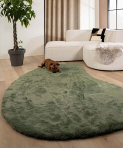 Fluffy rug organic - Comfy Plus olive green - sfeer