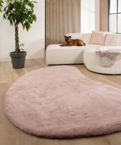 Fluffy rug organic - Comfy Plus pink - sfeer