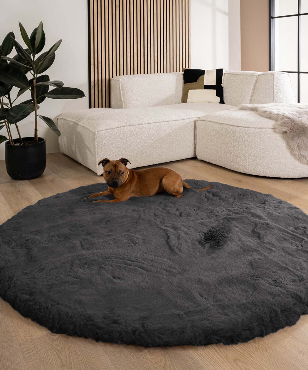 Round fluffy rug - Comfy Deluxe dark grey - sfeer Round fluffy rug - Comfy Deluxe dark grey - sfeer