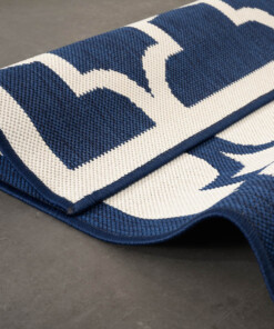Retro outdoor rug​ - Flip Lucky dark blue - close up, thumbnail