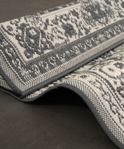 Outdoor rug vintage - Flip Agnes grey - close up, thumbnail