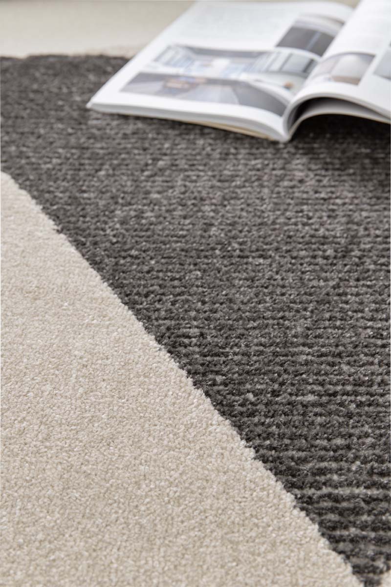 Designer rug - Forme Pierre anthracite Designer rug - Forme Pierre anthracite